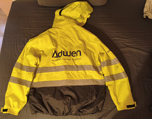 Рабочая зимняя куртка Töö talvejope Helly Hansen s.XL (2 фото из 3)