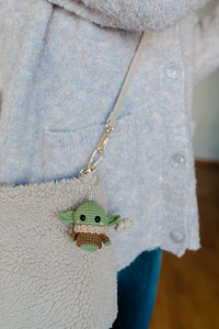 Heegeldatud võtmehoidja "Yoda"