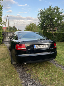Продам Audi A6 3.0 Quattro (7 фото из 13)