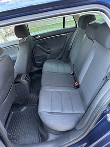 Volkswagen Golf 6 Variant 2012 (9 фото из 10)