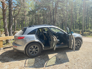 Infiniti FX35 4WD +PLG (5 foto / 6)